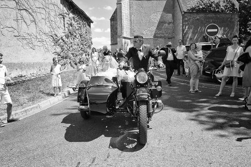 Photographe mariage - EUROPHOTO VAUZELLES - photo 13